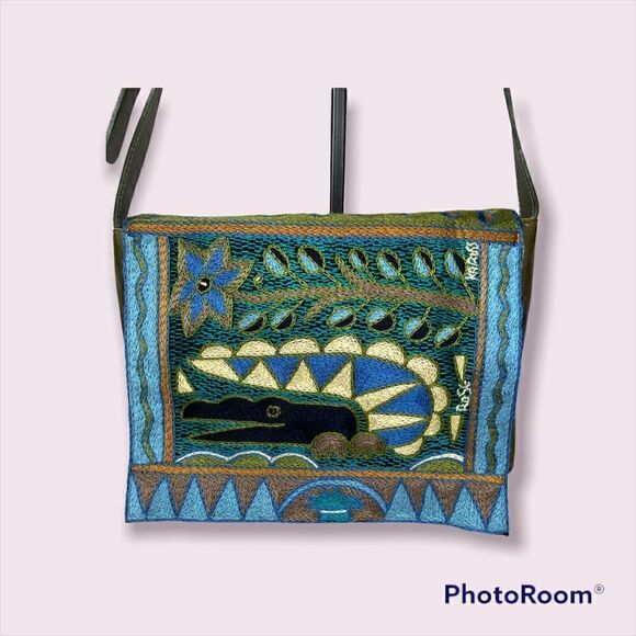 Fashion Sensitive Planet Kaross Crossbody Bag - Picture 1 of 7
